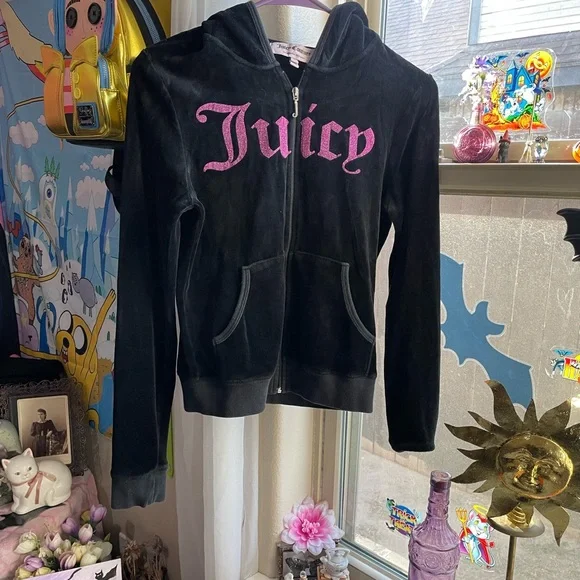 Juicy Couture 2012 velour Black full zip Hoodie with Pink glittery Logo - Picture 14 of 15